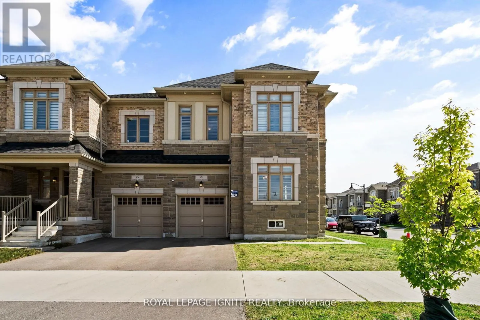 4 GREAT FALLS BOULEVARD