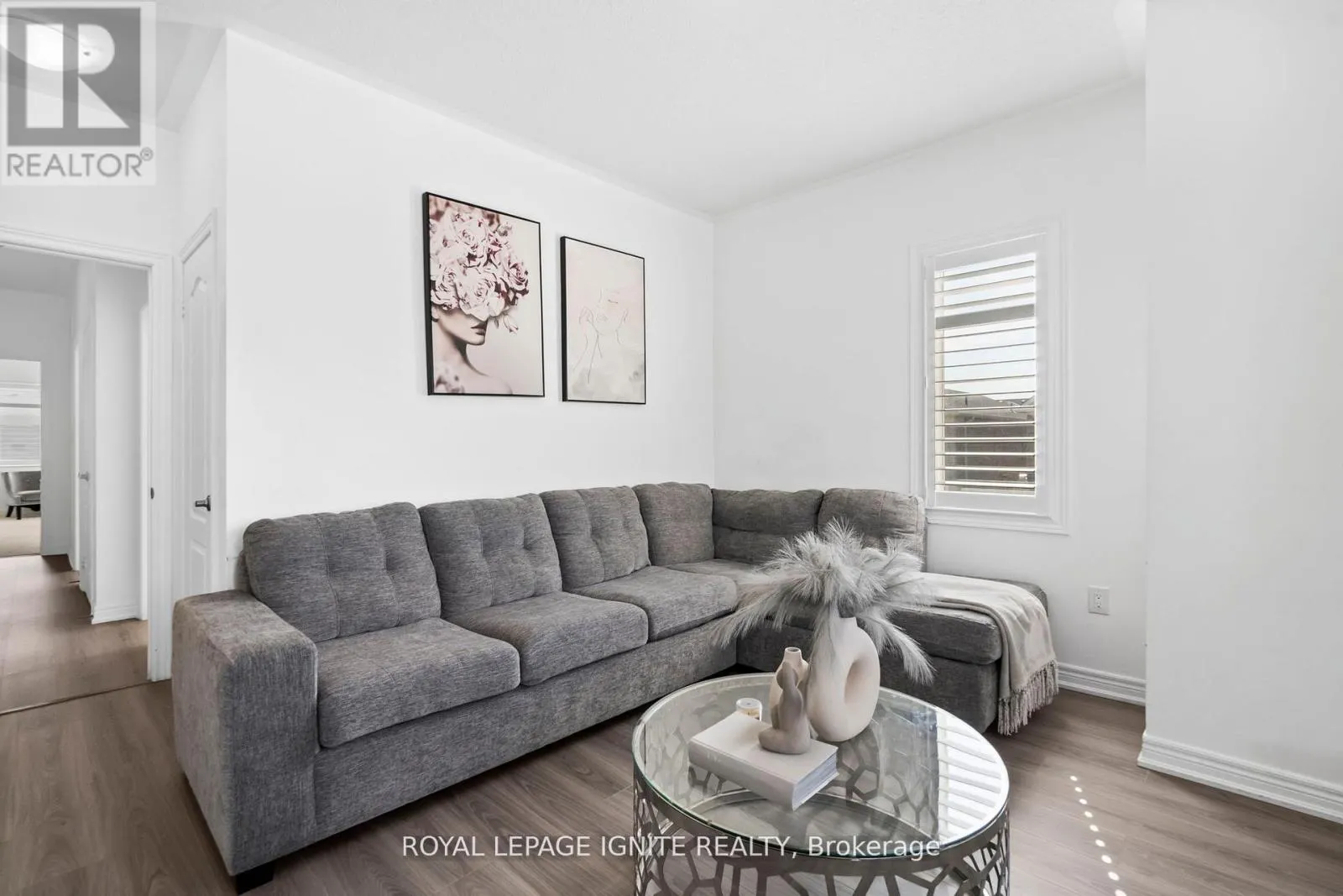 4 GREAT FALLS BOULEVARD