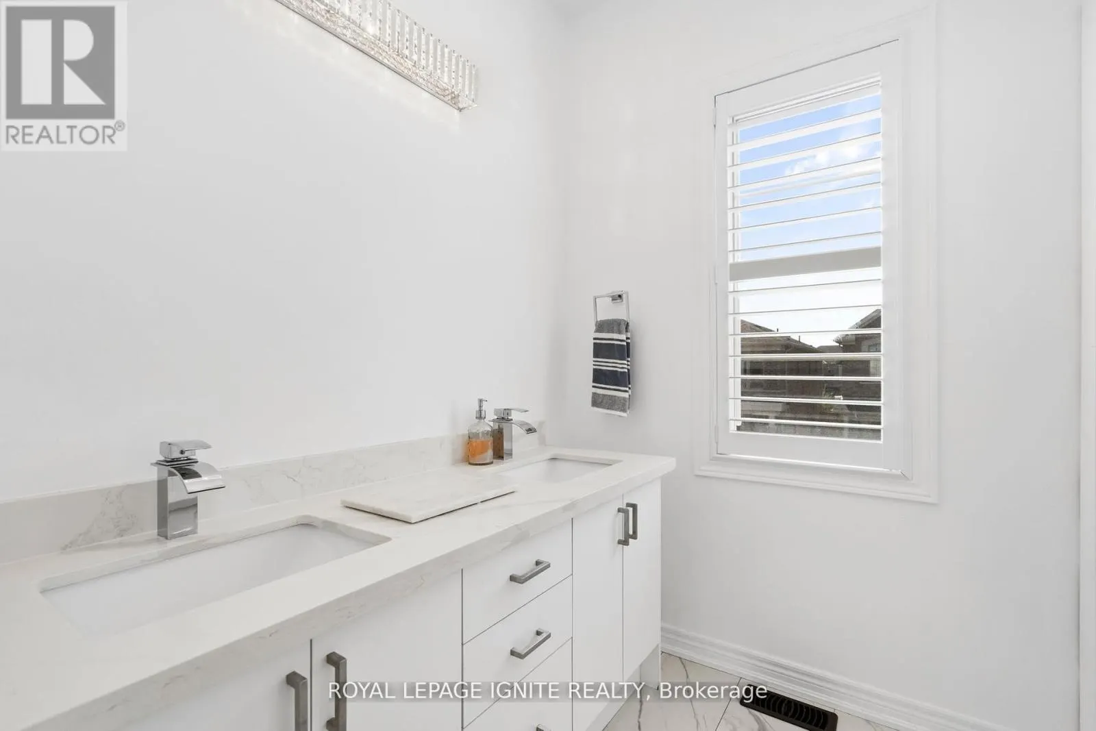 4 GREAT FALLS BOULEVARD