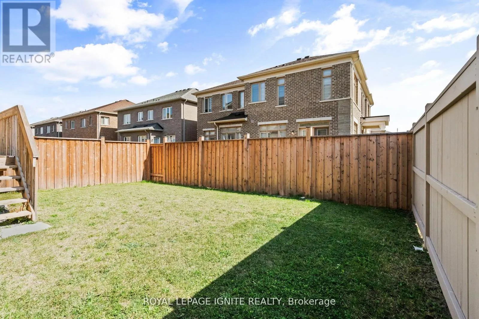 4 GREAT FALLS BOULEVARD