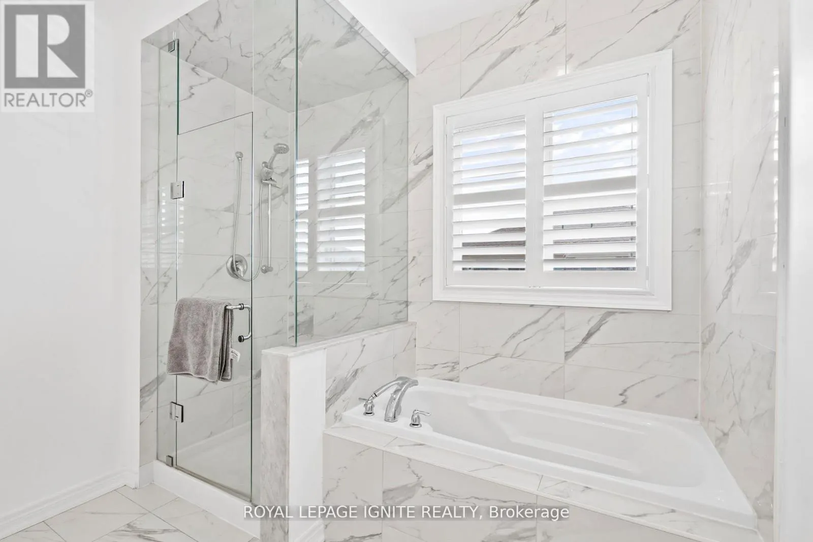 4 GREAT FALLS BOULEVARD