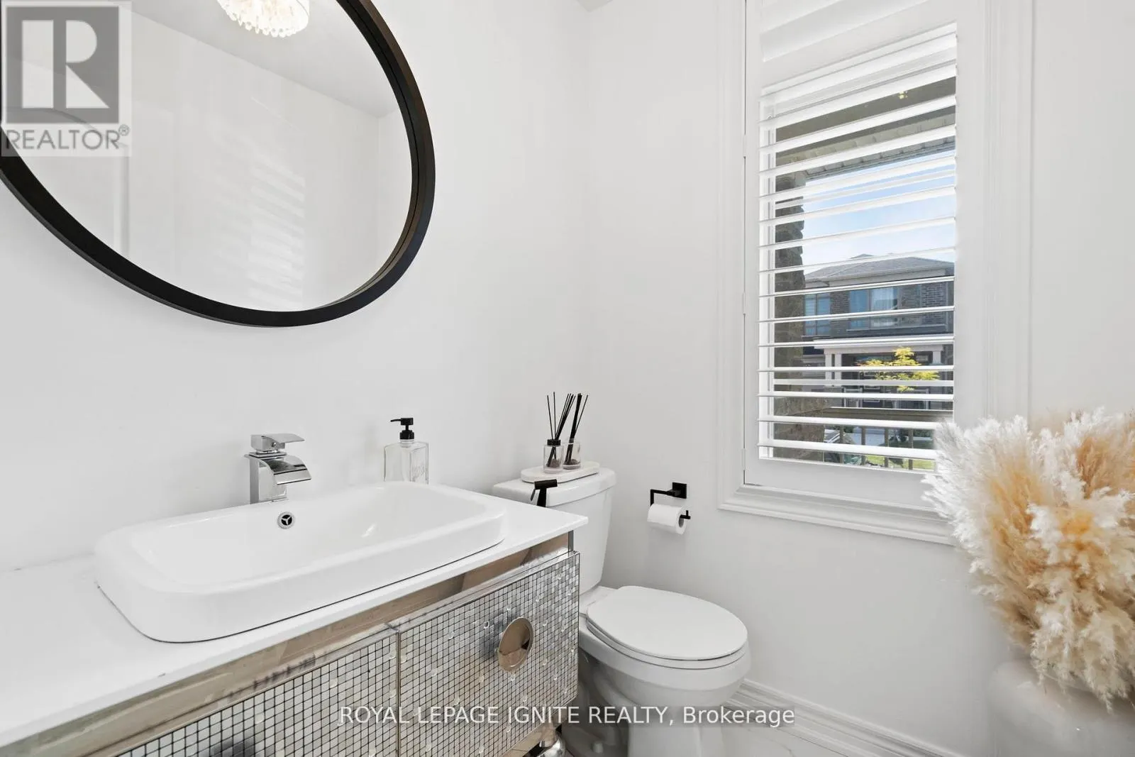 4 GREAT FALLS BOULEVARD