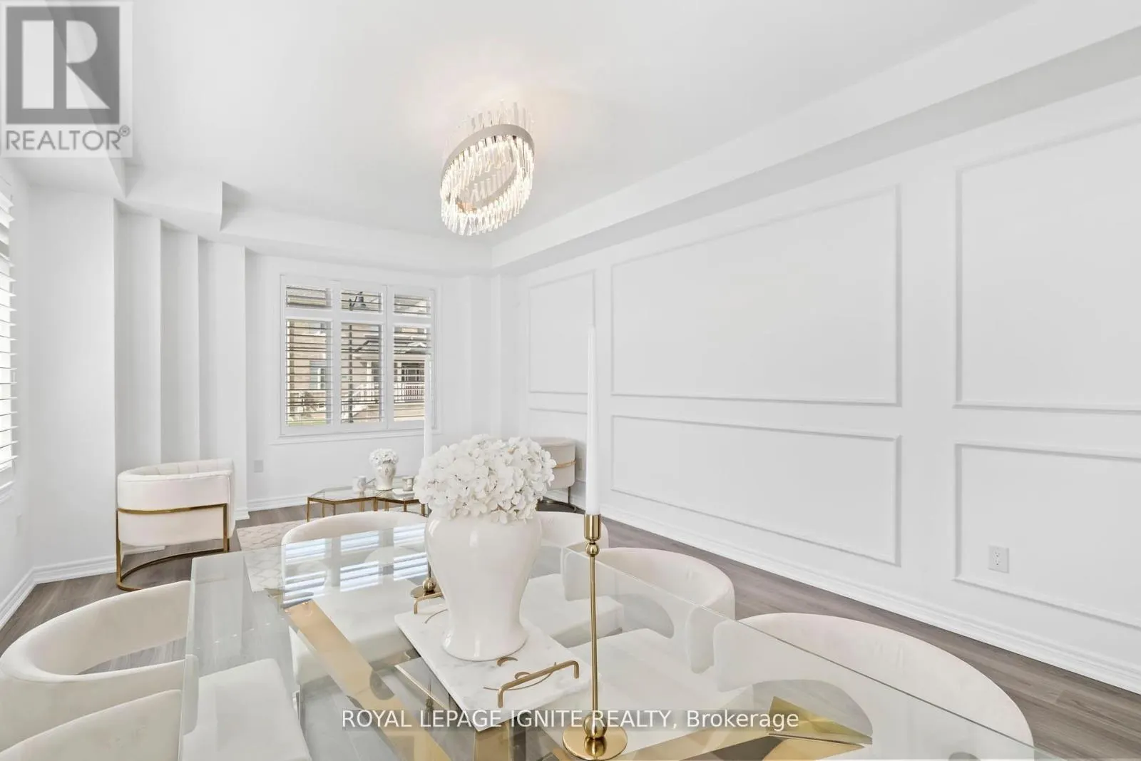 4 GREAT FALLS BOULEVARD