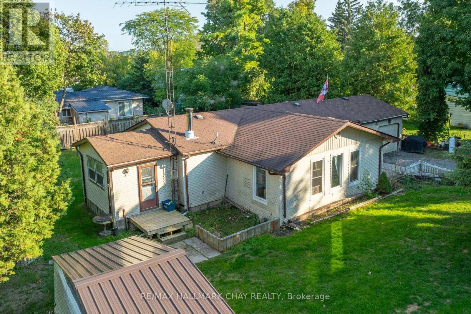 916C SILVERLEAF DRIVE