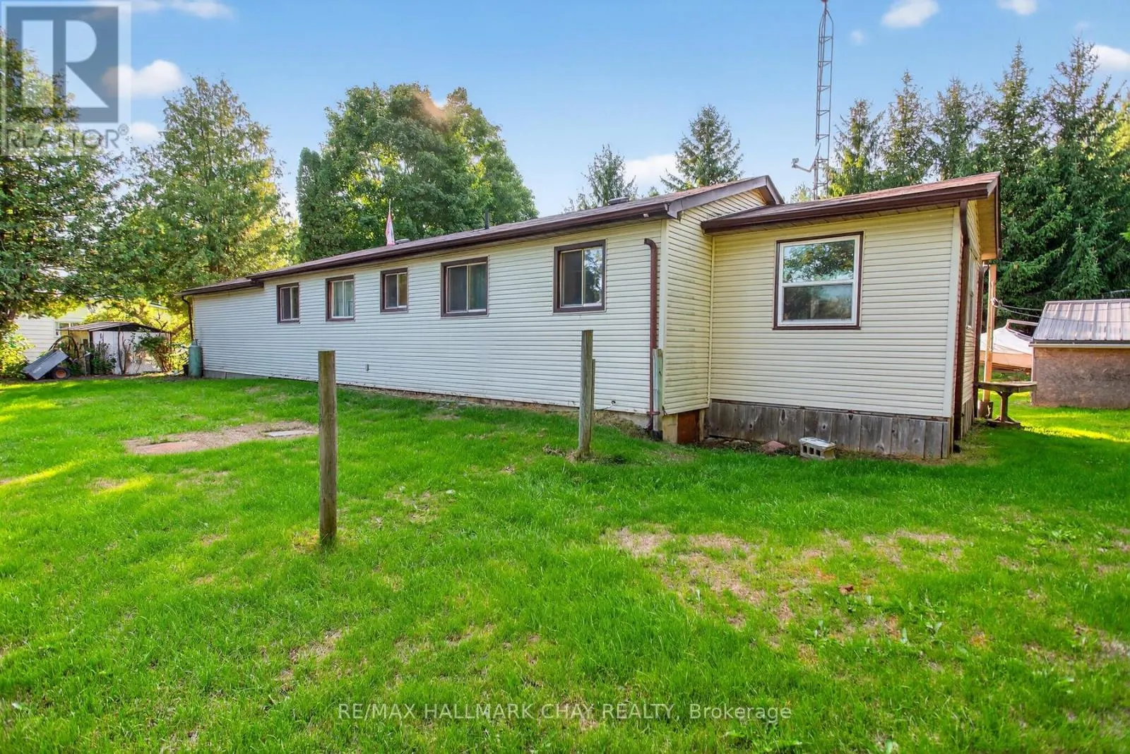 916C SILVERLEAF DRIVE