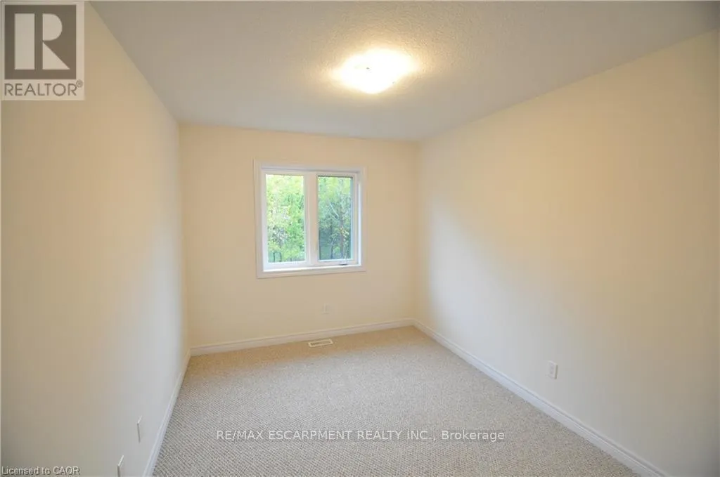 28 - 77 DIANA AVENUE