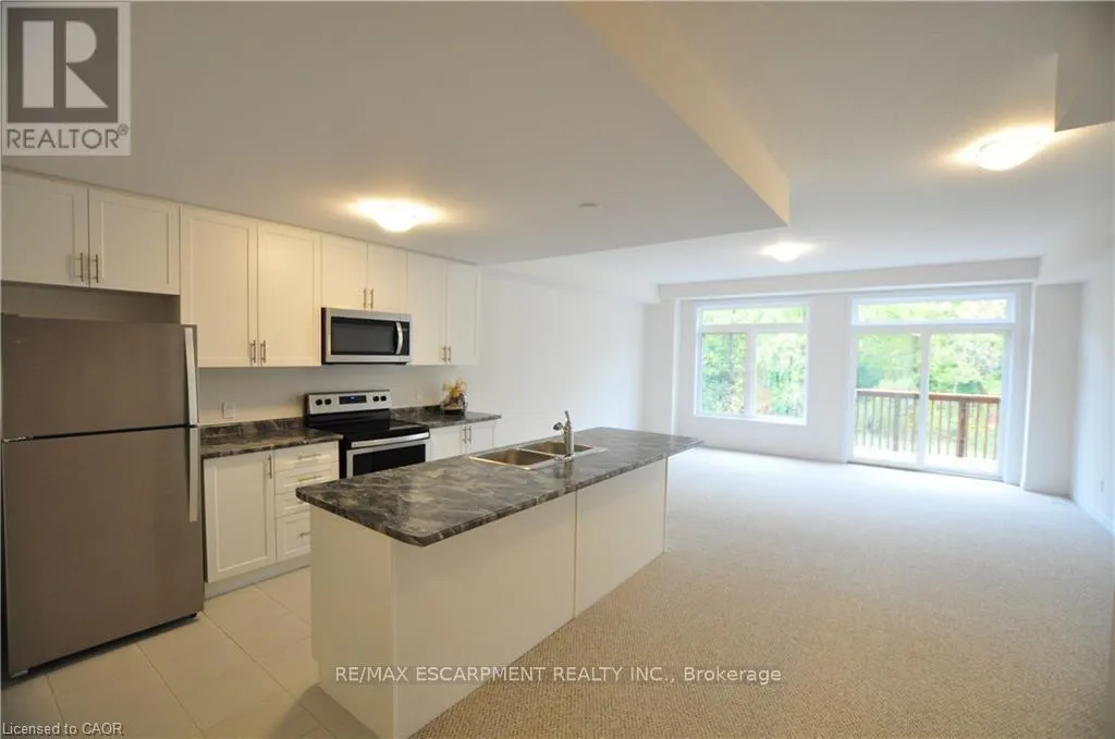 28 - 77 DIANA AVENUE