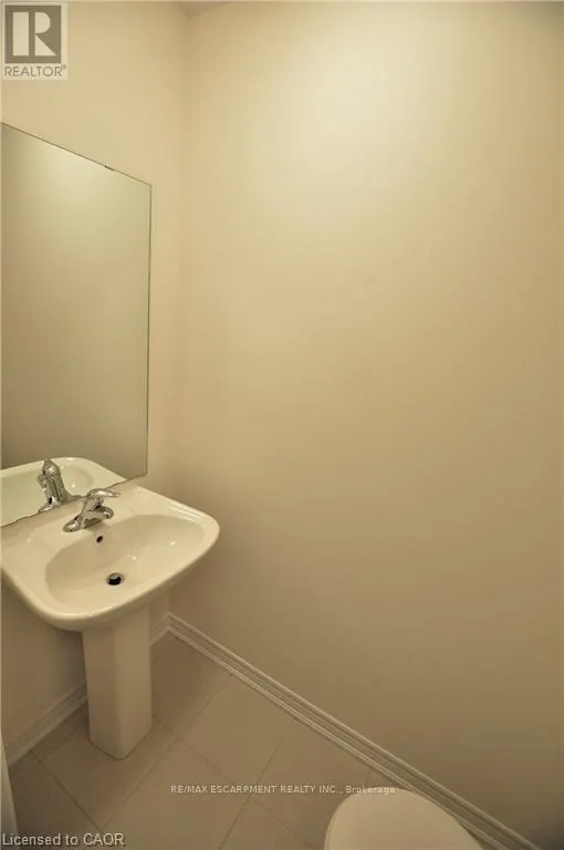 28 - 77 DIANA AVENUE