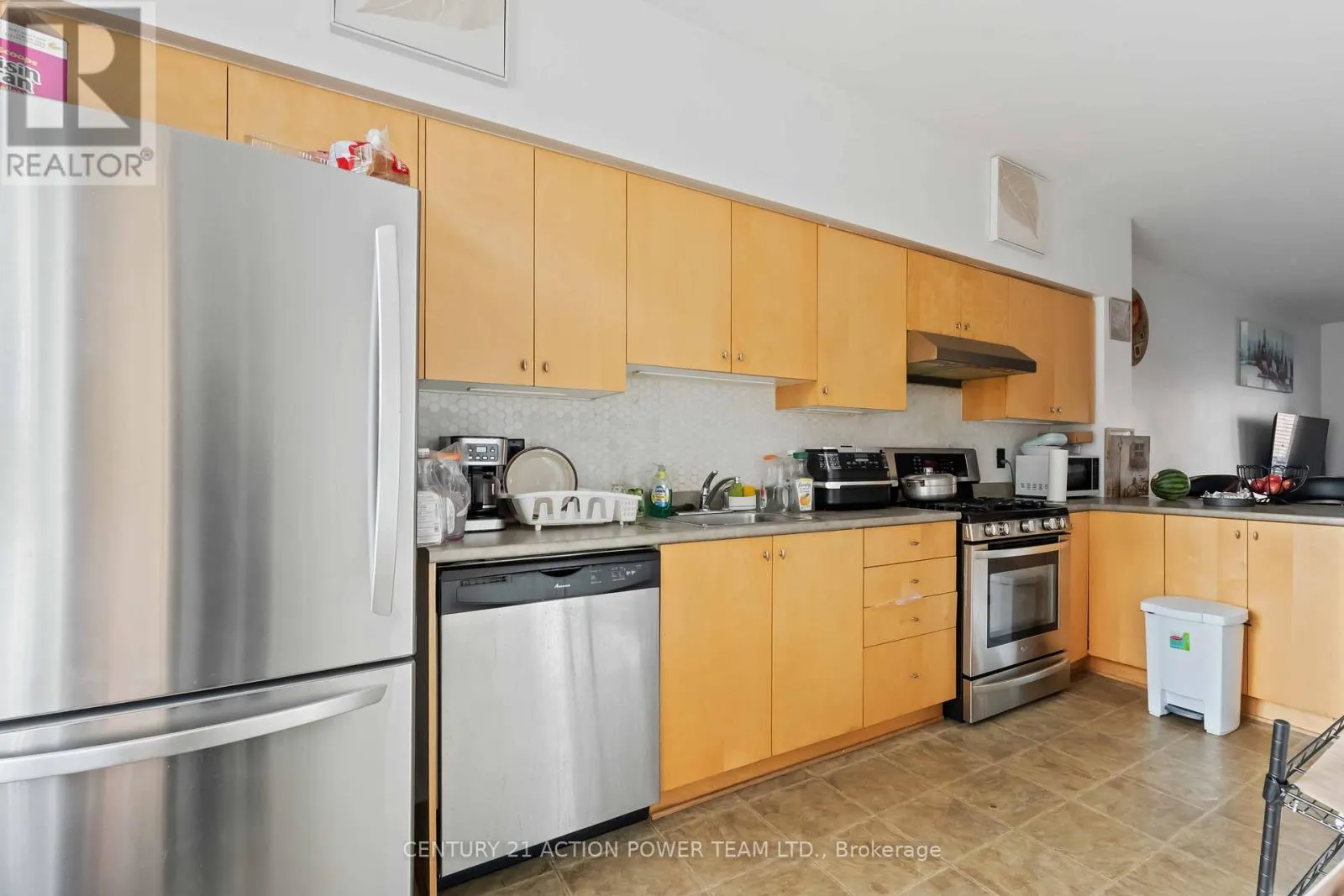 28 - 799 MONTREAL ROAD