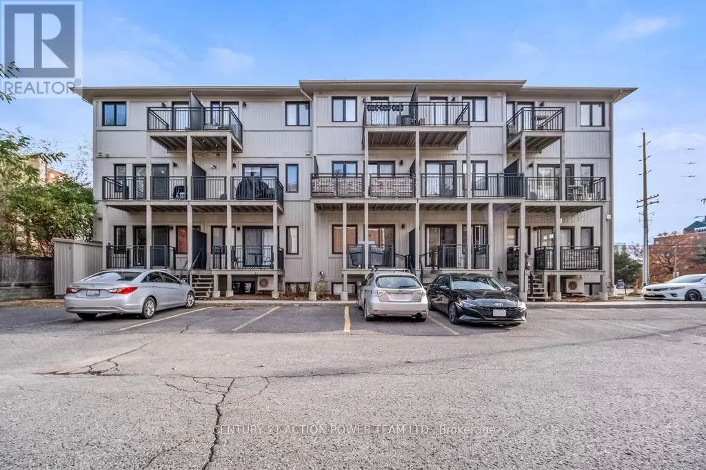 28 - 799 MONTREAL ROAD