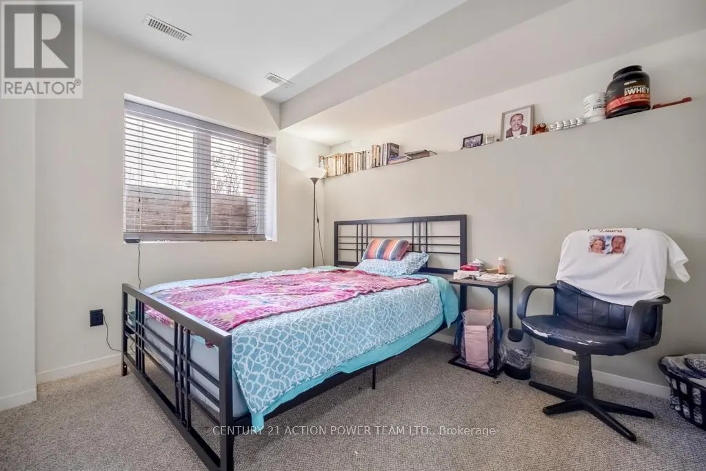 28 - 799 MONTREAL ROAD