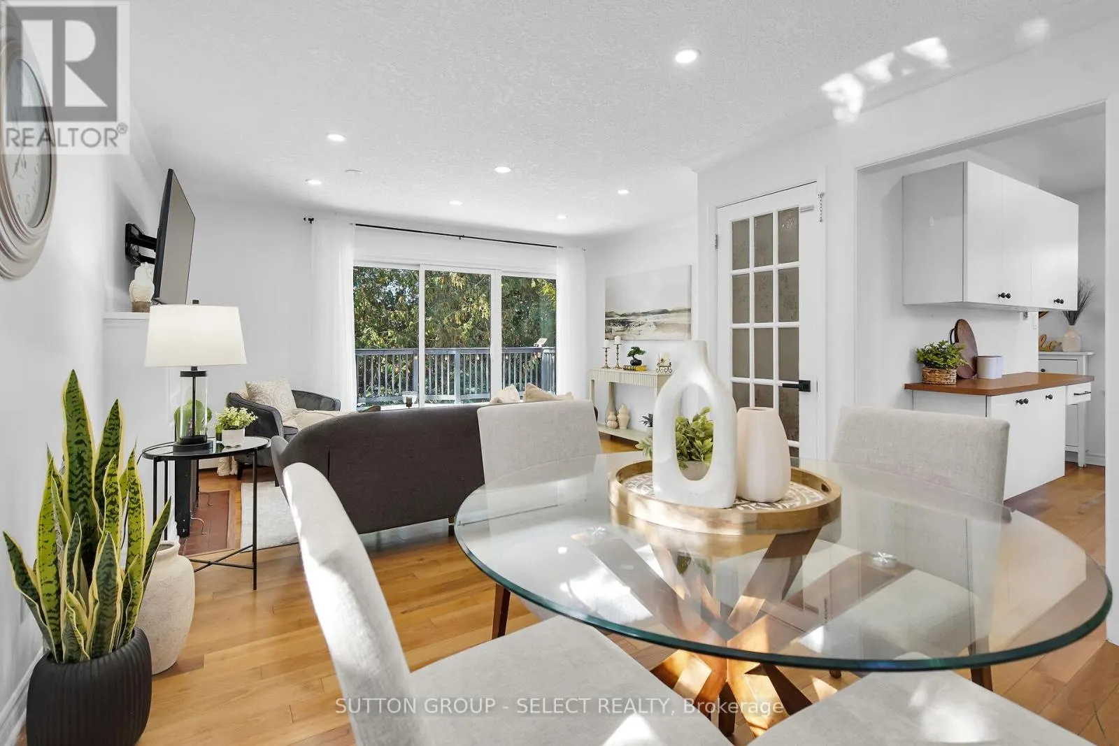 MAIN - 413 OLD WONDERLAND ROAD, #MAIN