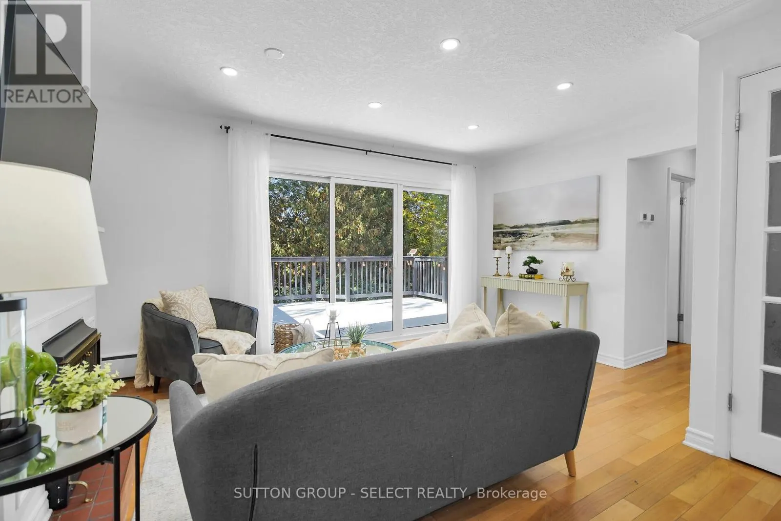 MAIN - 413 OLD WONDERLAND ROAD, #MAIN