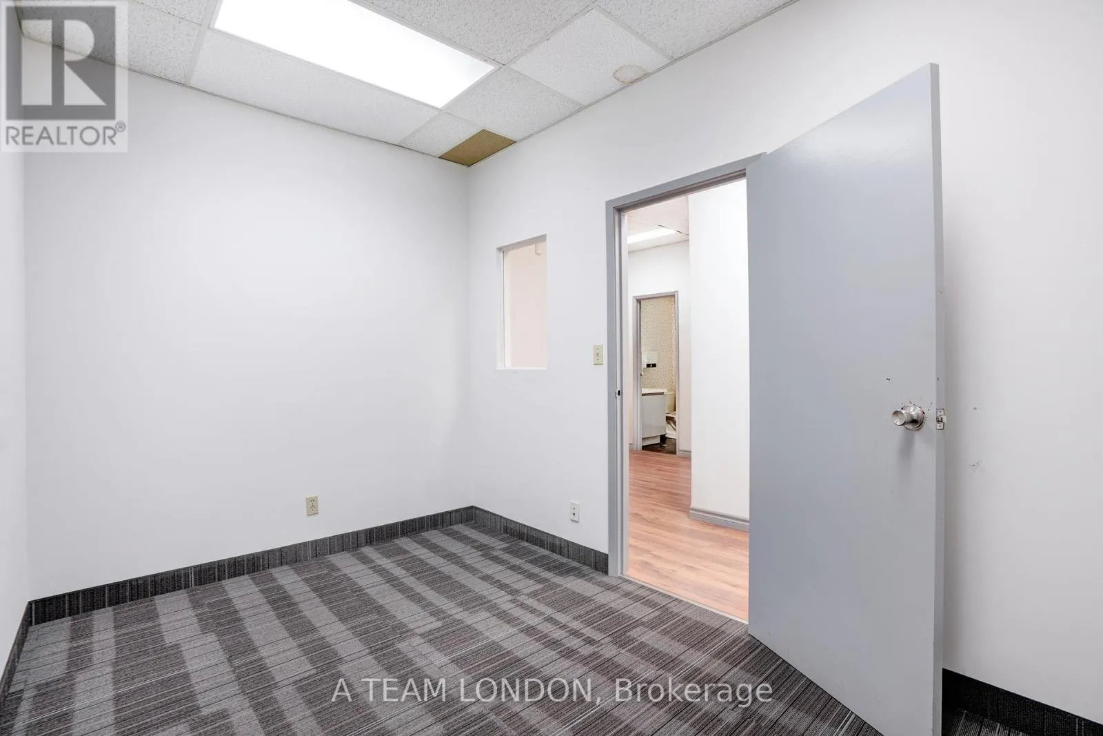 B - 394 CLARENCE STREET, #B