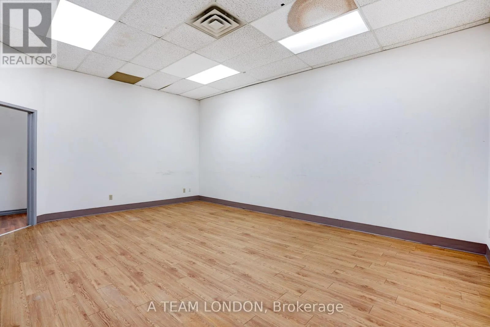 B - 394 CLARENCE STREET, #B