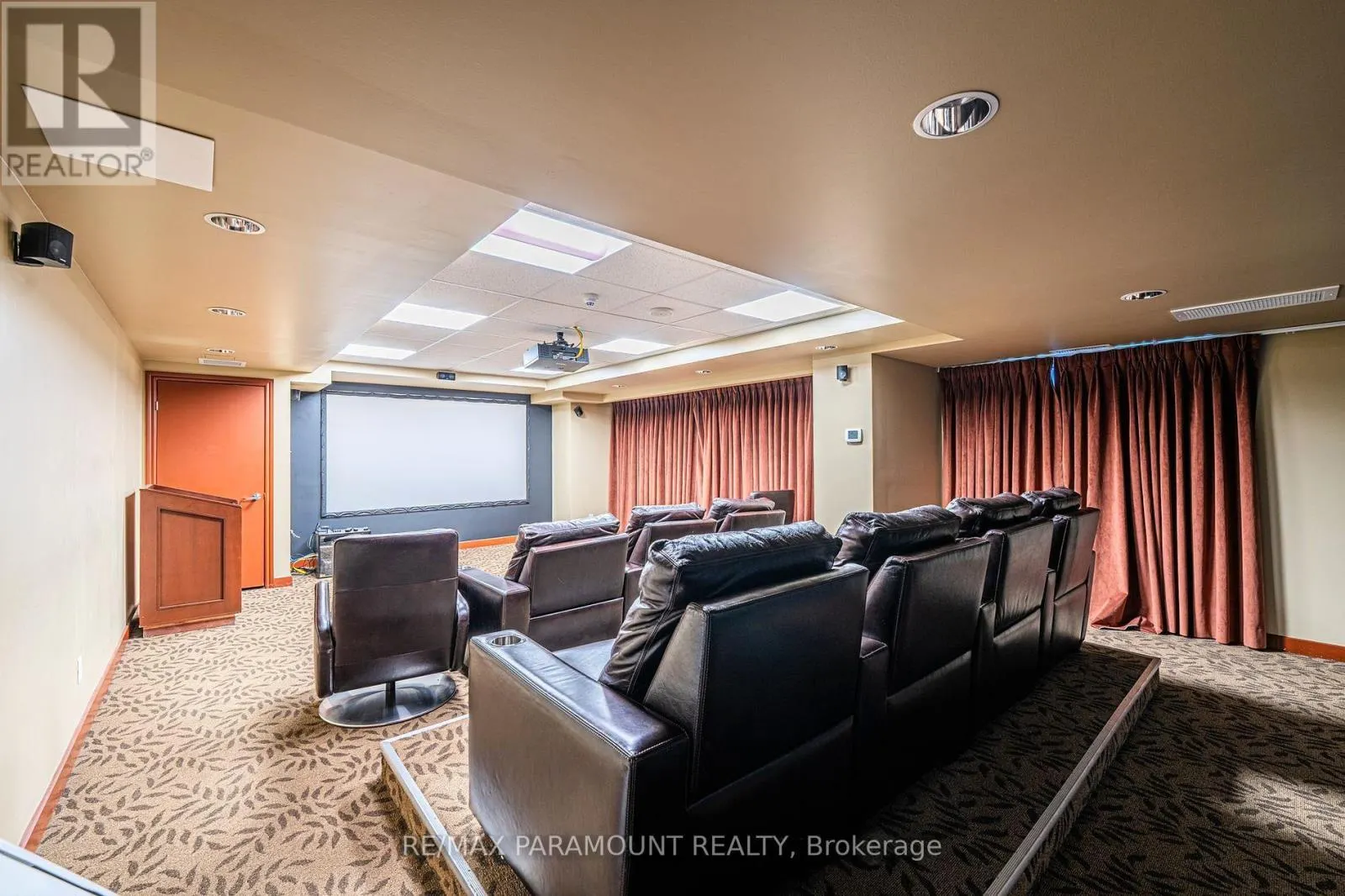 404 - 234 RIDEAU STREET