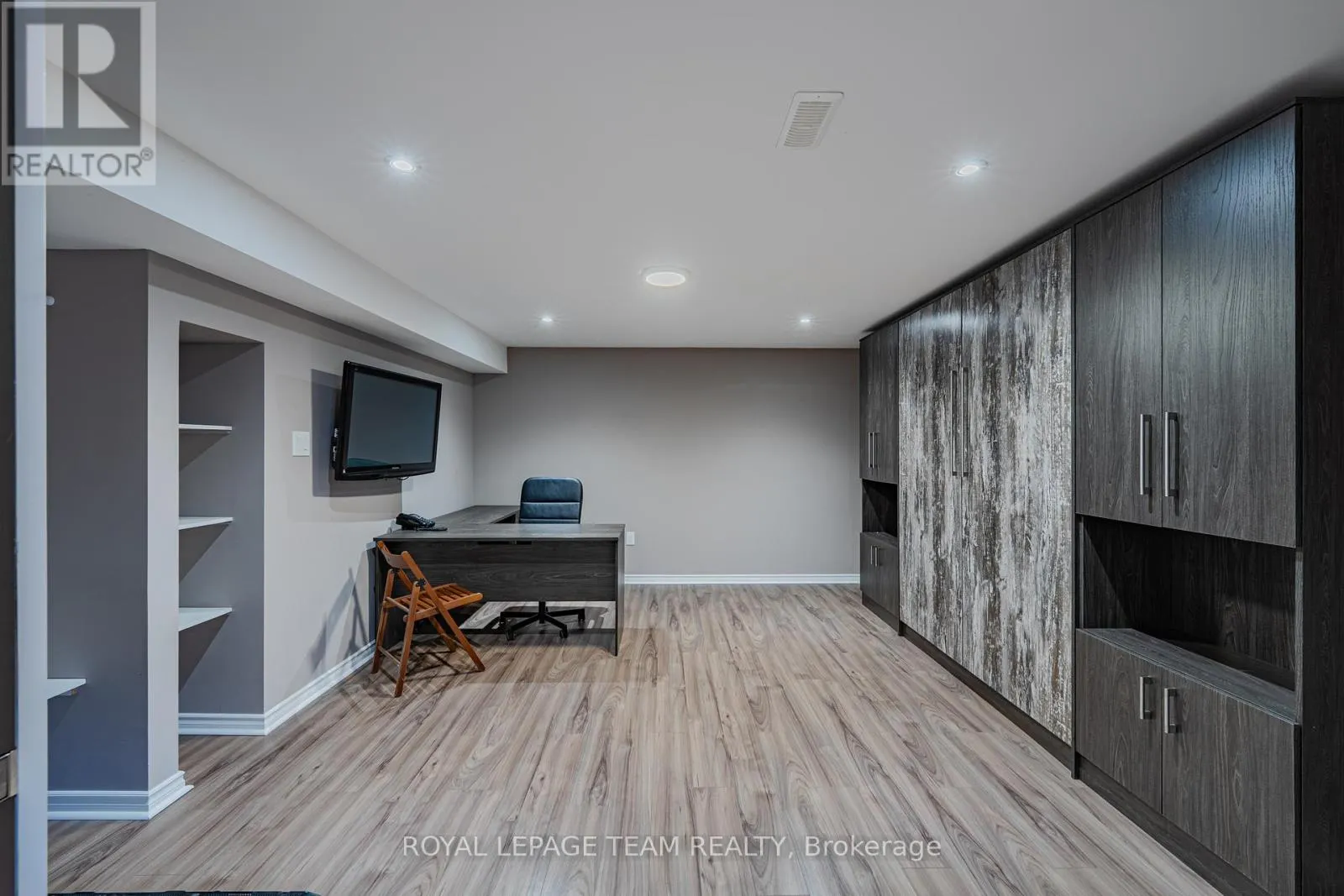 113 LILY POND STREET S