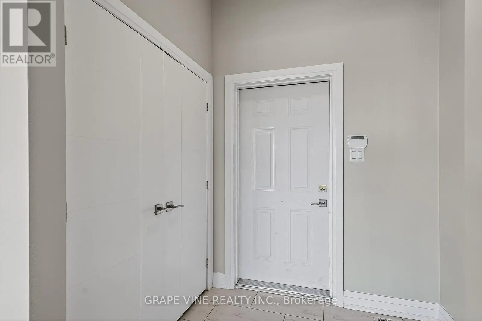 6835 SPRINGRUN PLACE