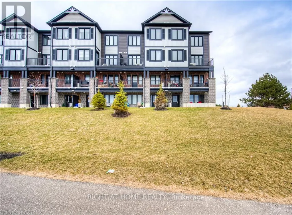 B-3 - 160 ROCHEFORT STREET