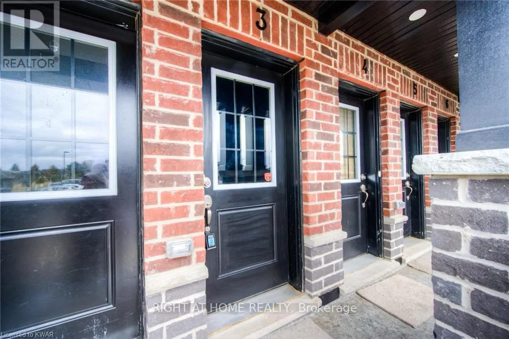 B-3 - 160 ROCHEFORT STREET