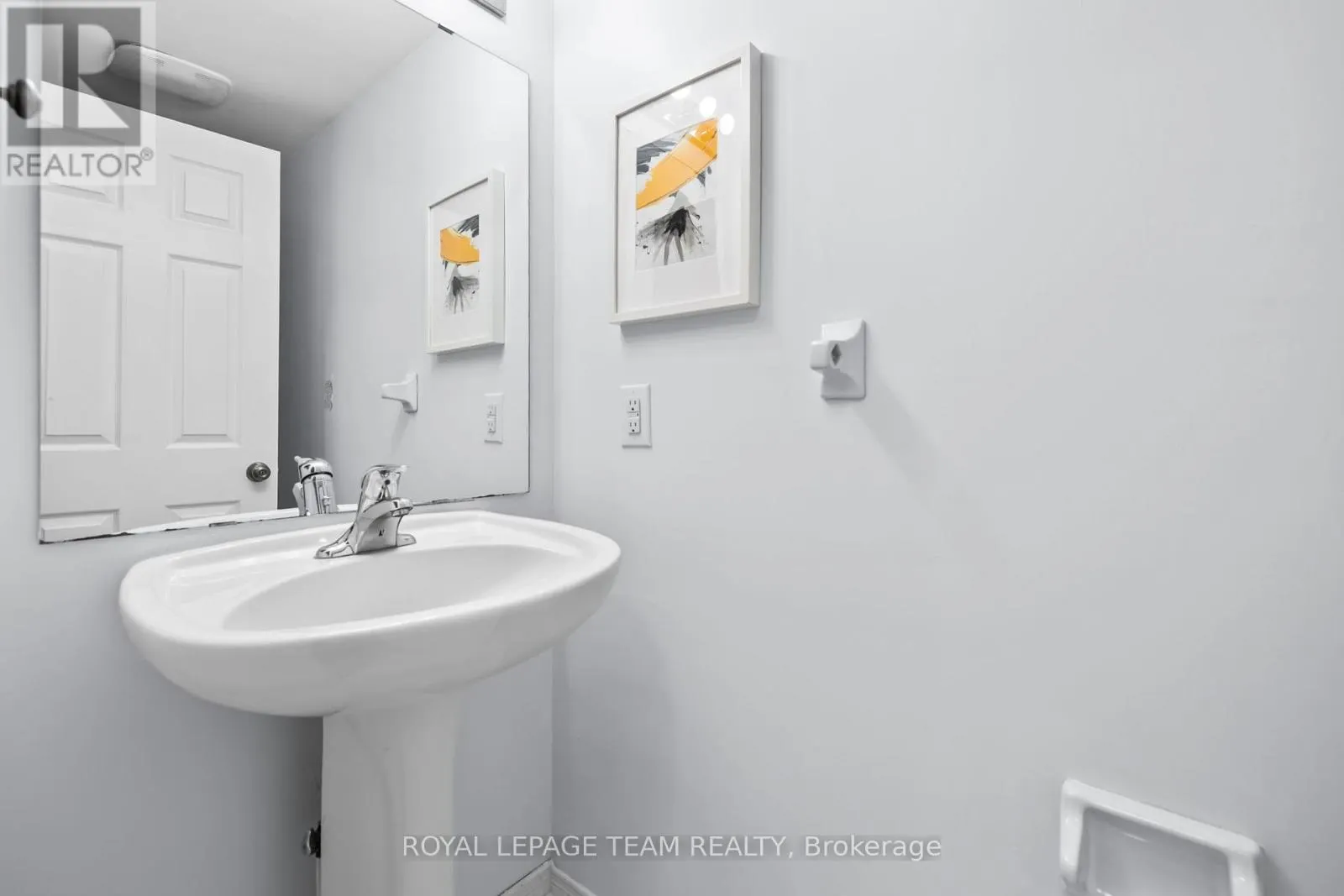 381 MOFFATT POND COURT