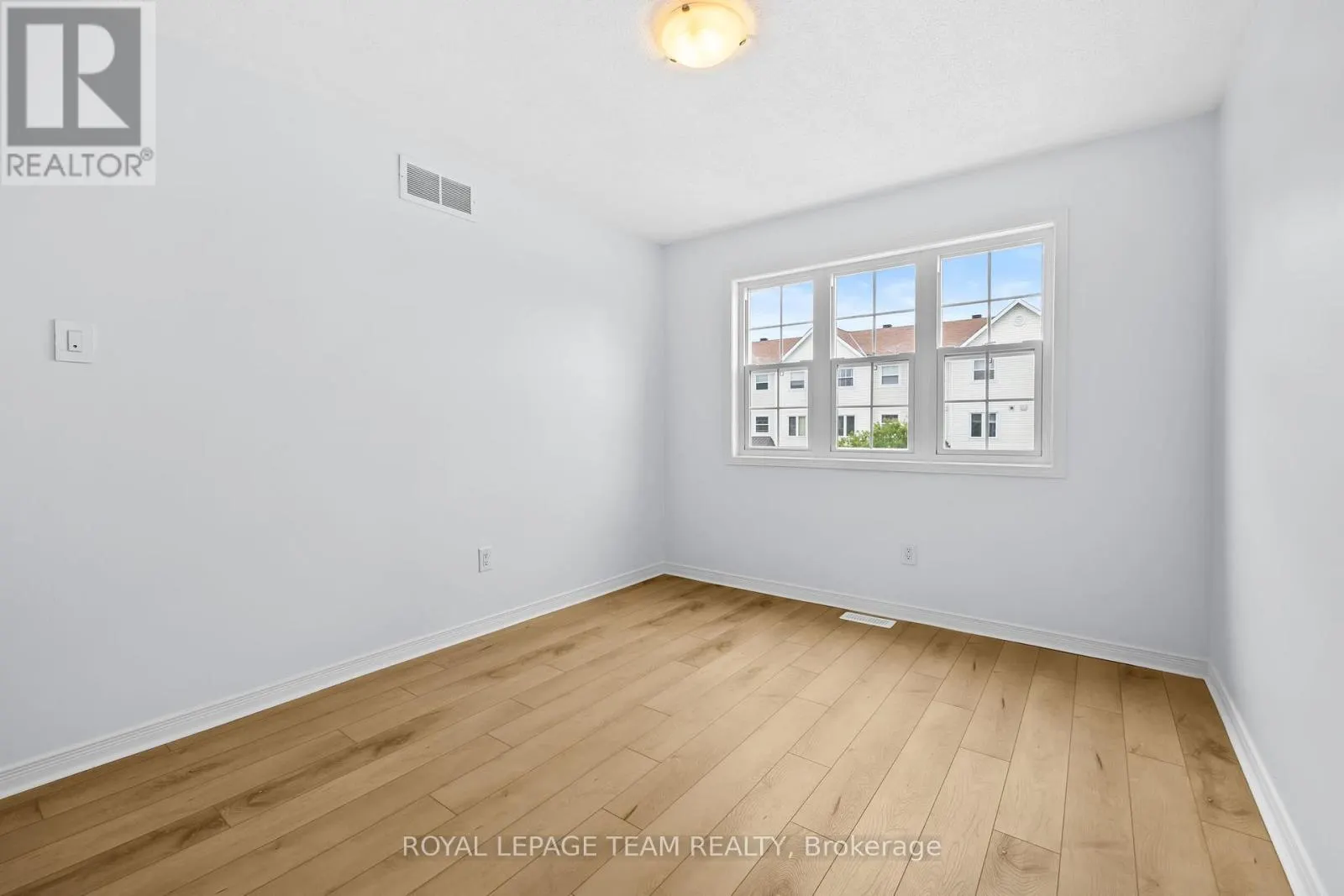 381 MOFFATT POND COURT