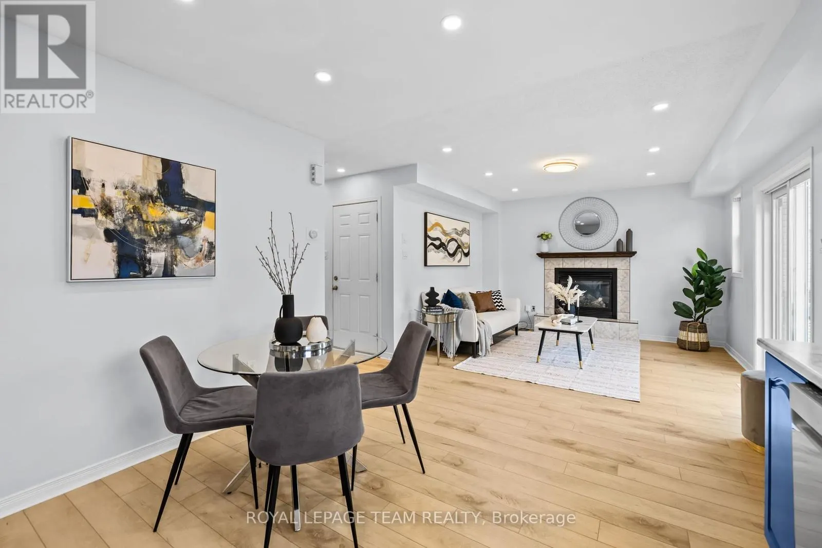 381 MOFFATT POND COURT