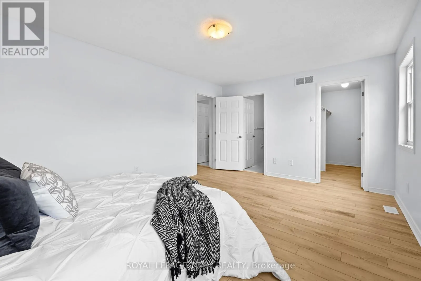 381 MOFFATT POND COURT