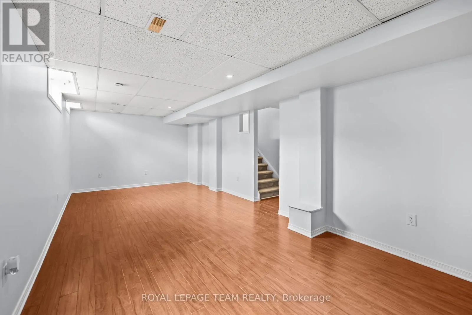 381 MOFFATT POND COURT