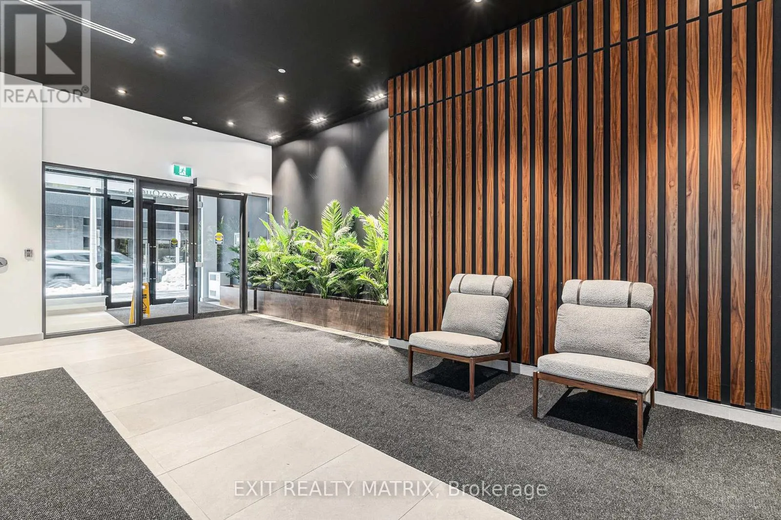 1101 - 340 QUEEN STREET