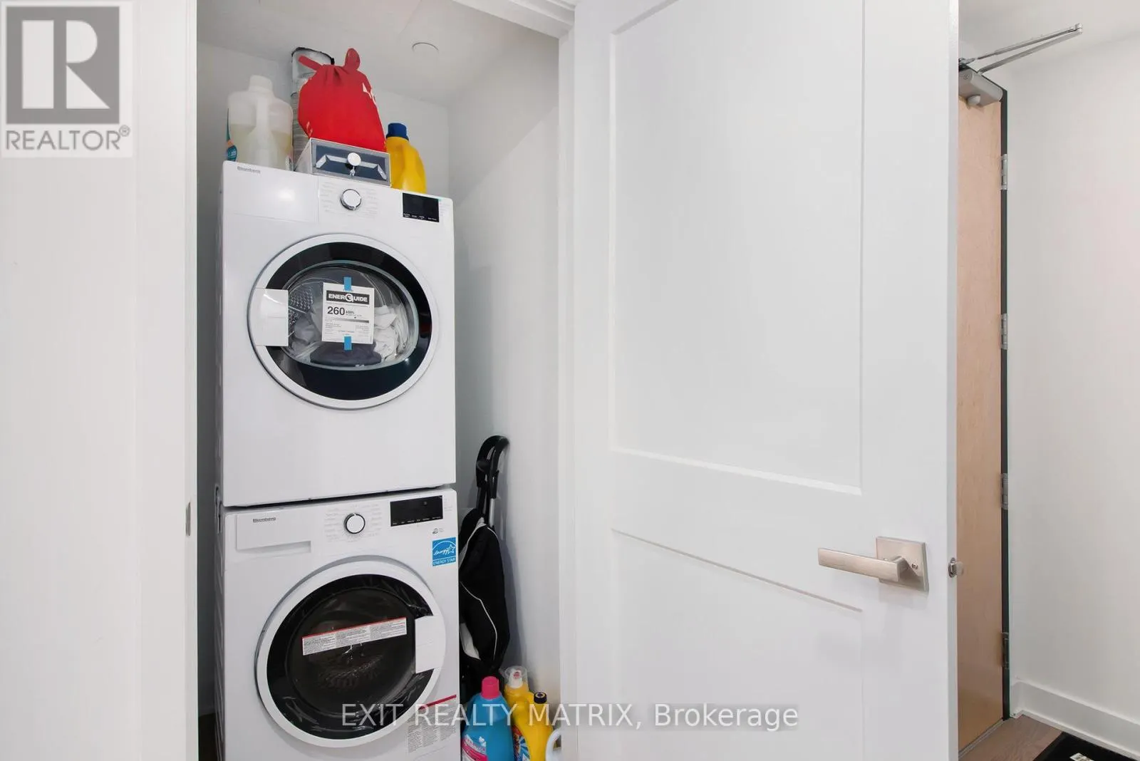 1101 - 340 QUEEN STREET