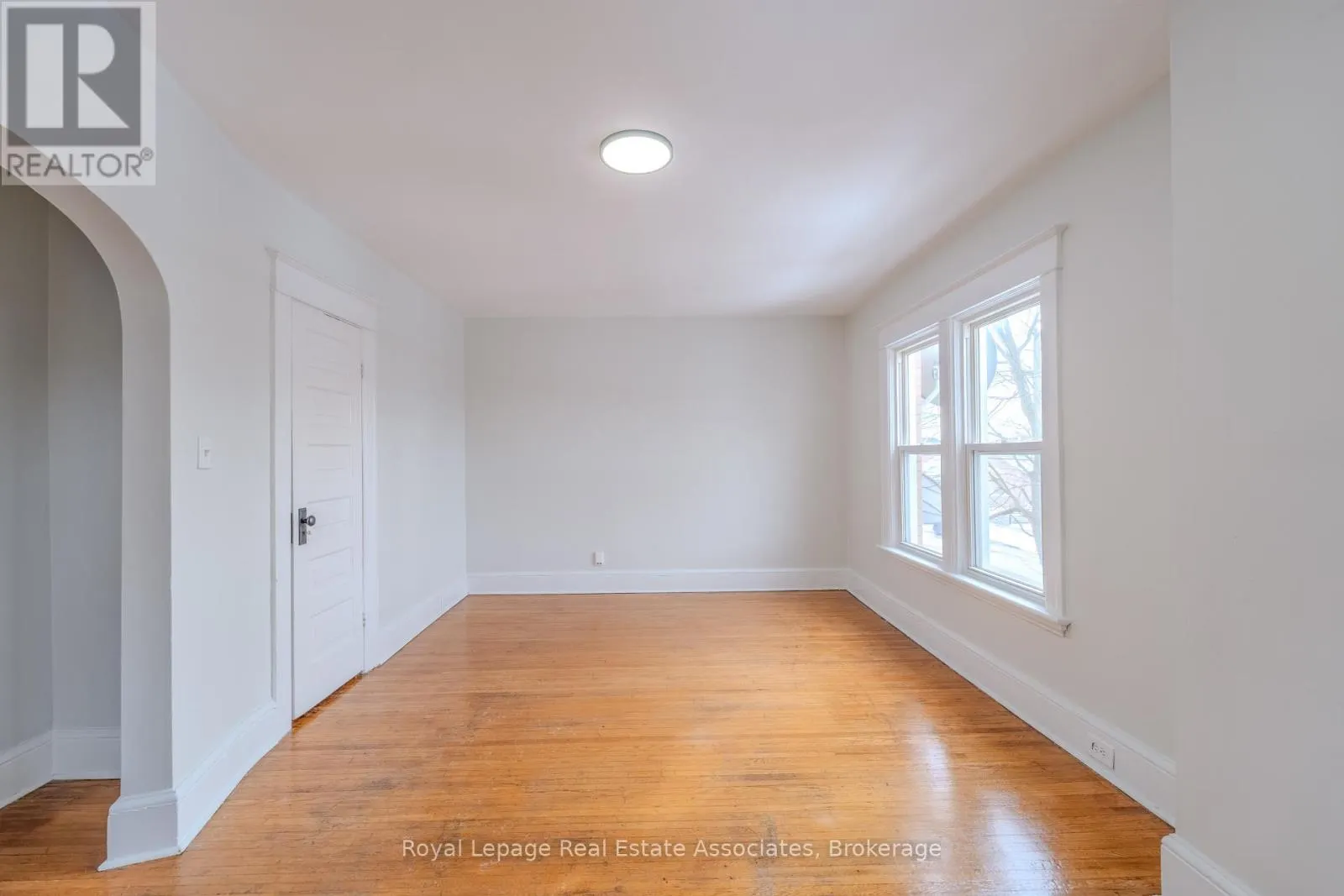 2 - 157 WILLIAM STREET