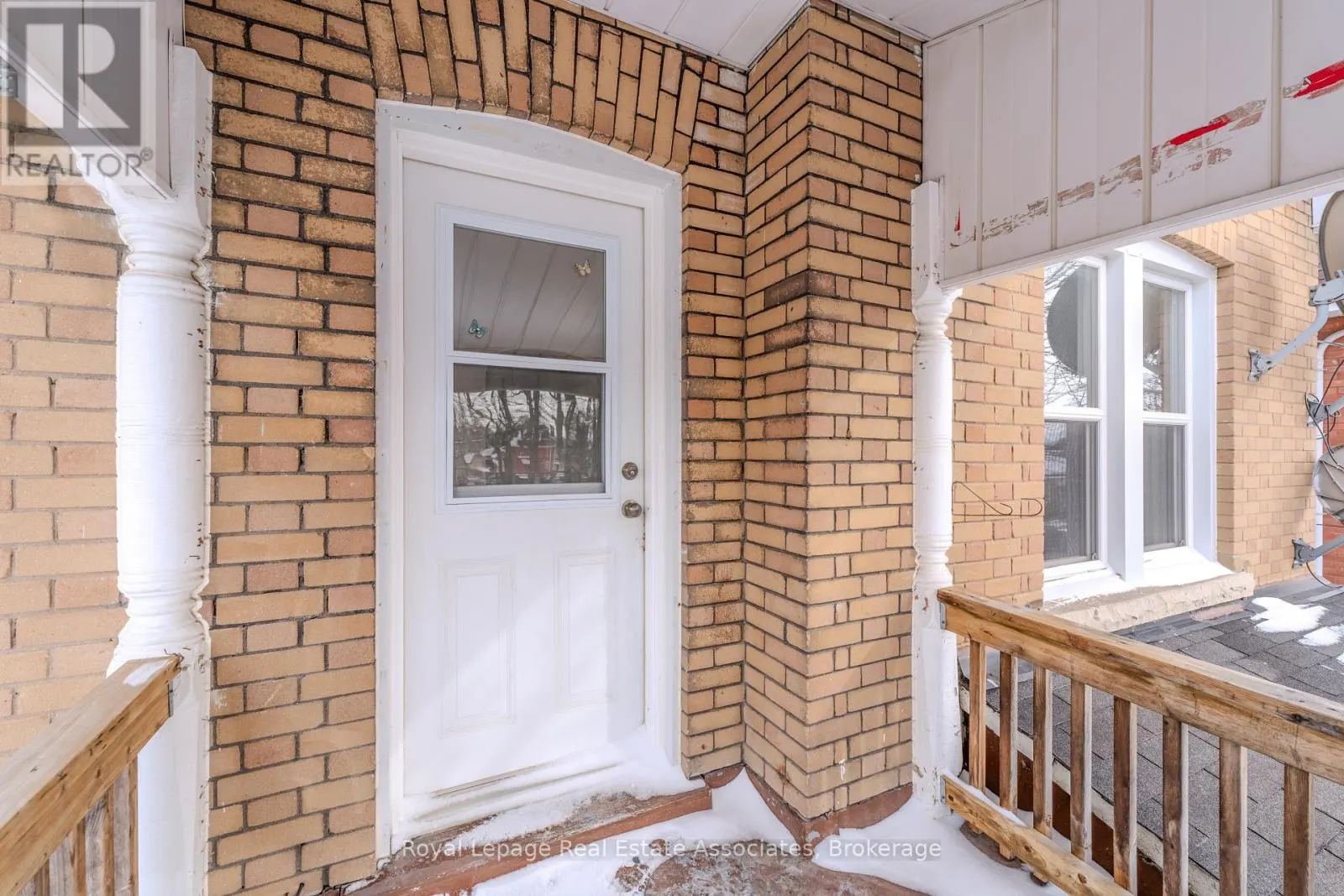 2 - 157 WILLIAM STREET