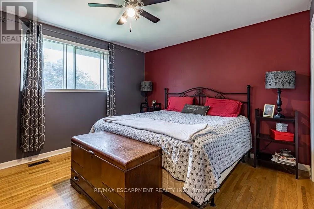 6871 CORWIN CRESCENT