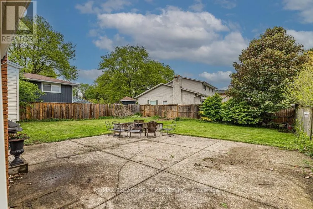 6871 CORWIN CRESCENT