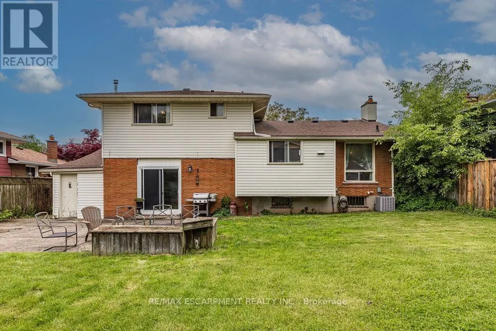 6871 CORWIN CRESCENT