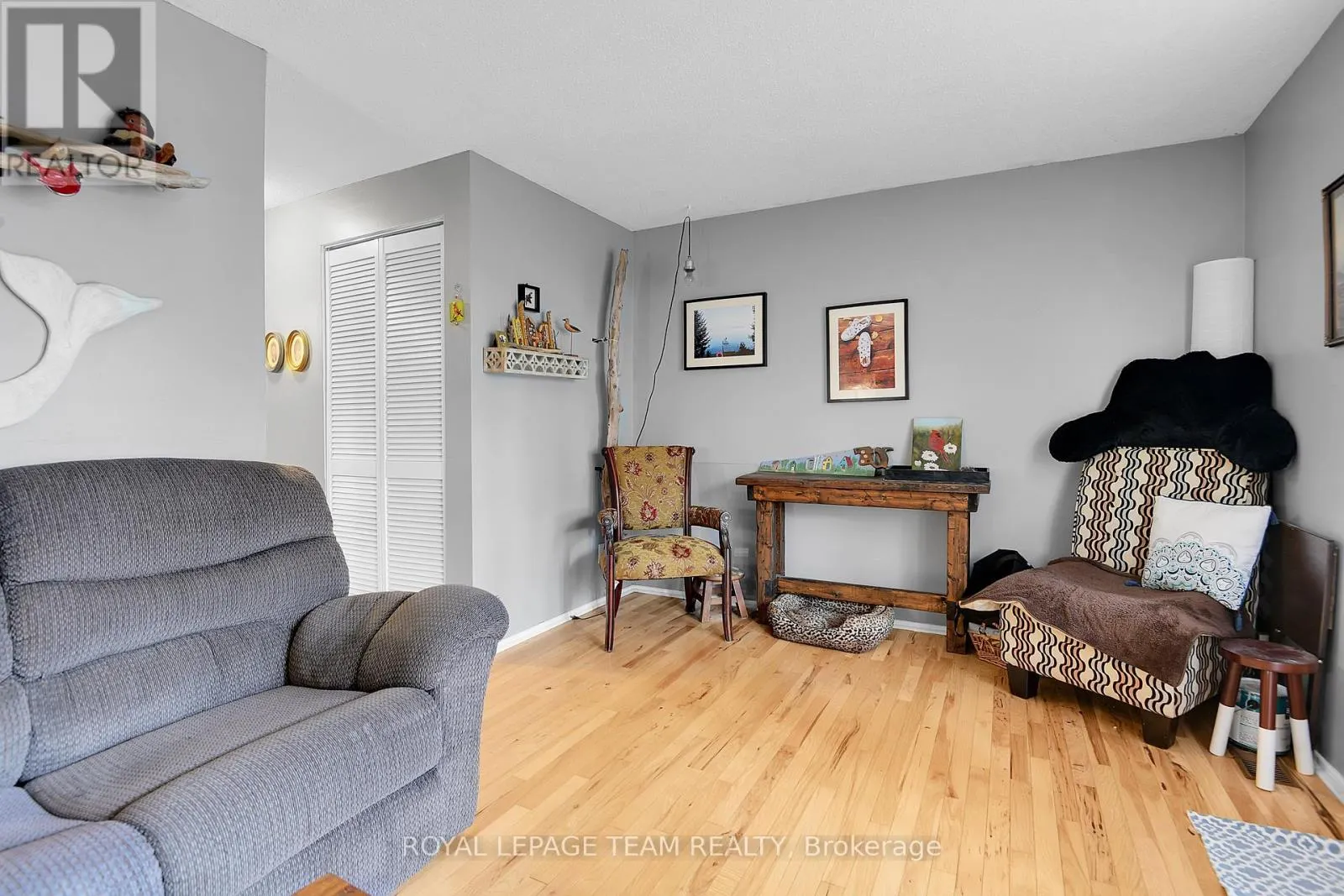 B - 902 ELMSMERE ROAD