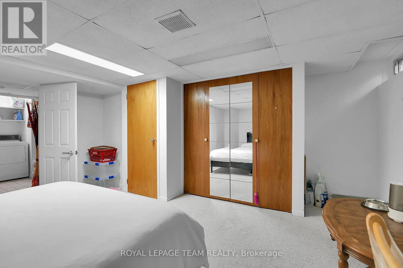 B - 902 ELMSMERE ROAD