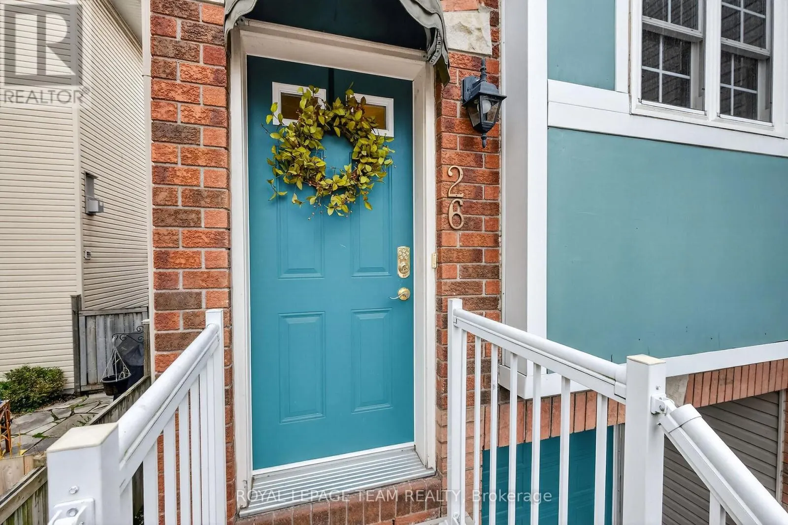 #26 - 25 BAYSWATER AVENUE