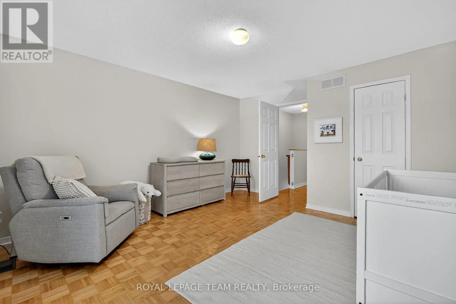 #26 - 25 BAYSWATER AVENUE