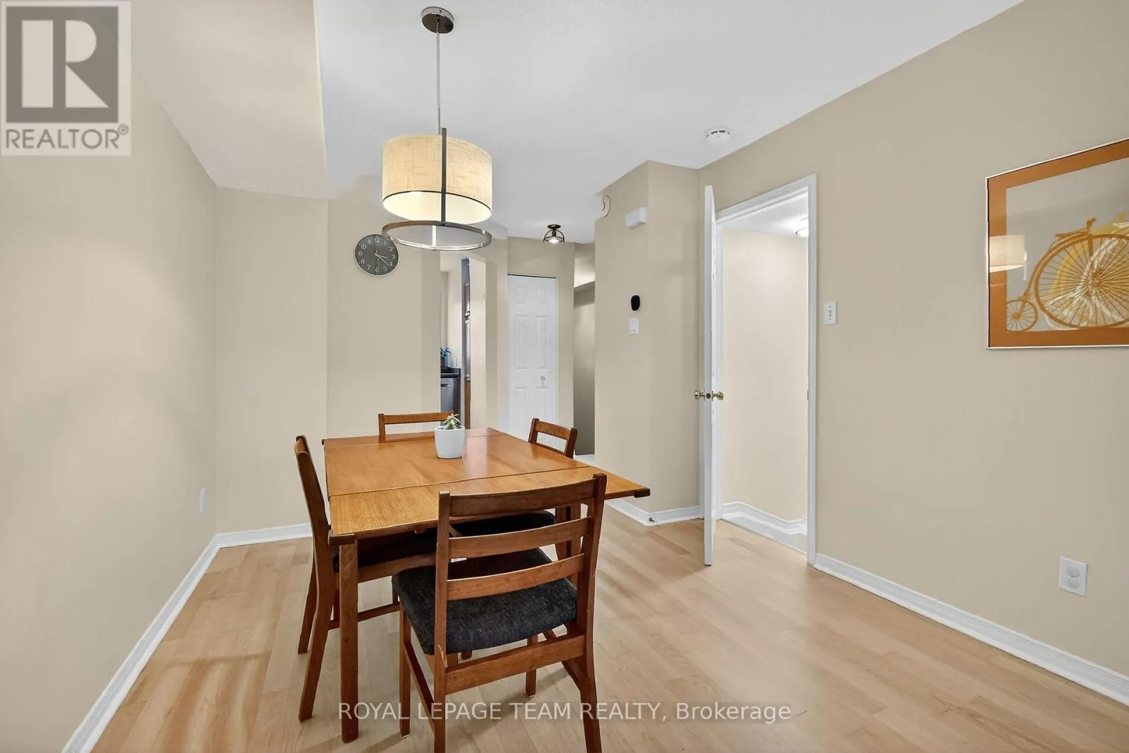 #26 - 25 BAYSWATER AVENUE