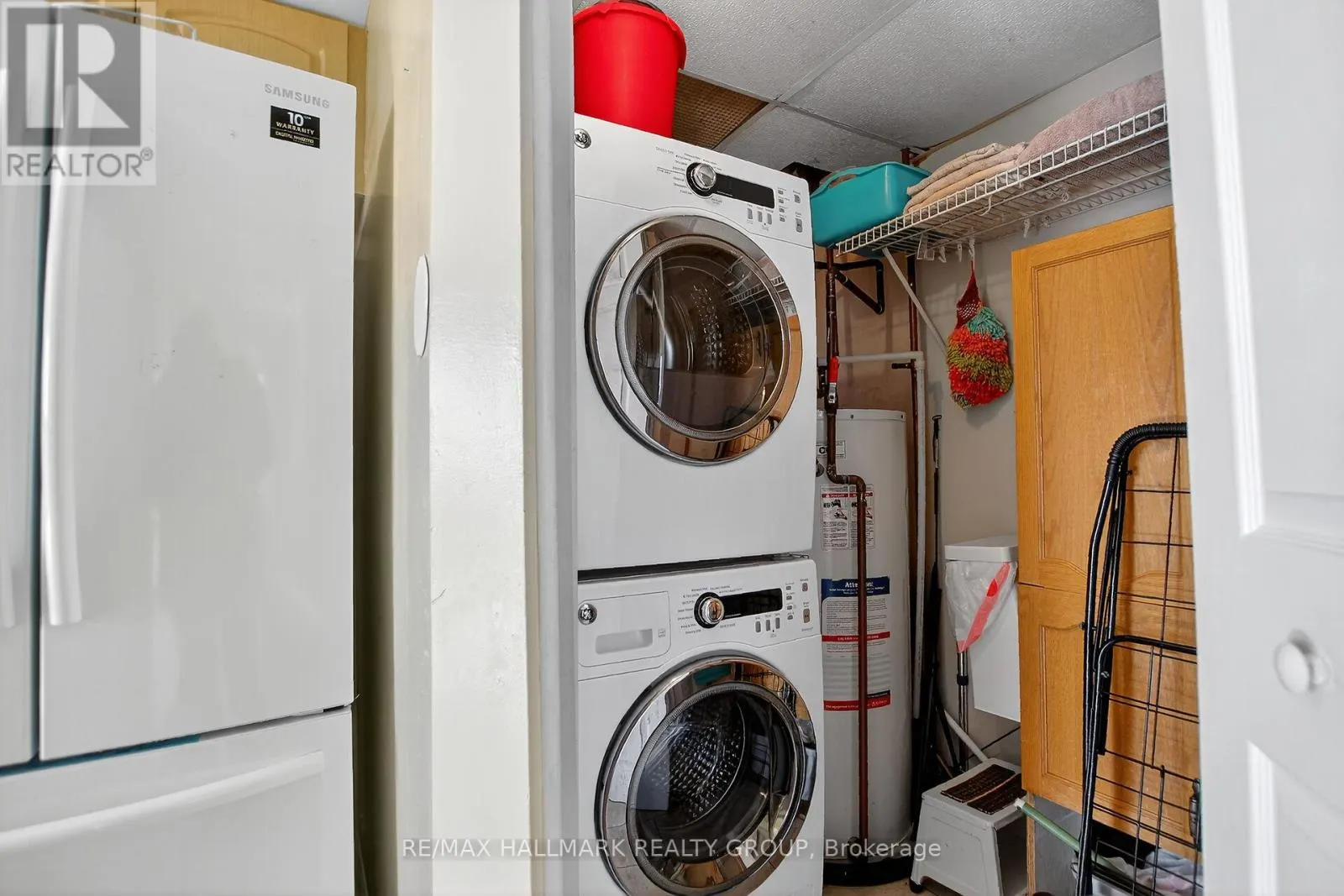 606 - 100 GRANT CARMAN DRIVE