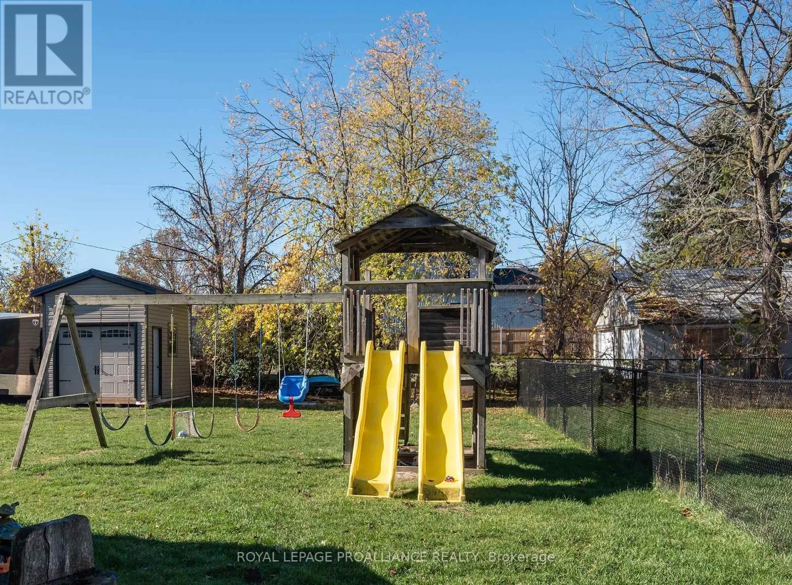 42 PRINCE OF WALES DRIVE