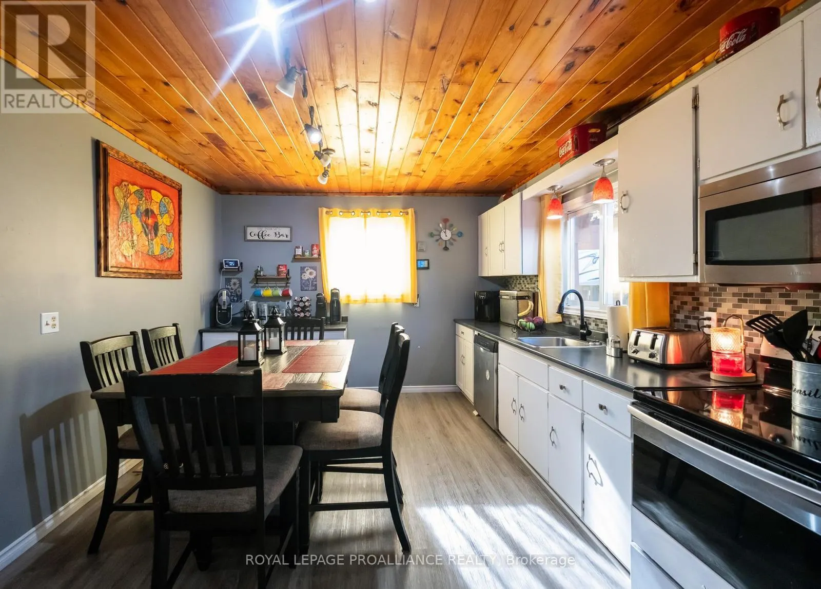 42 PRINCE OF WALES DRIVE