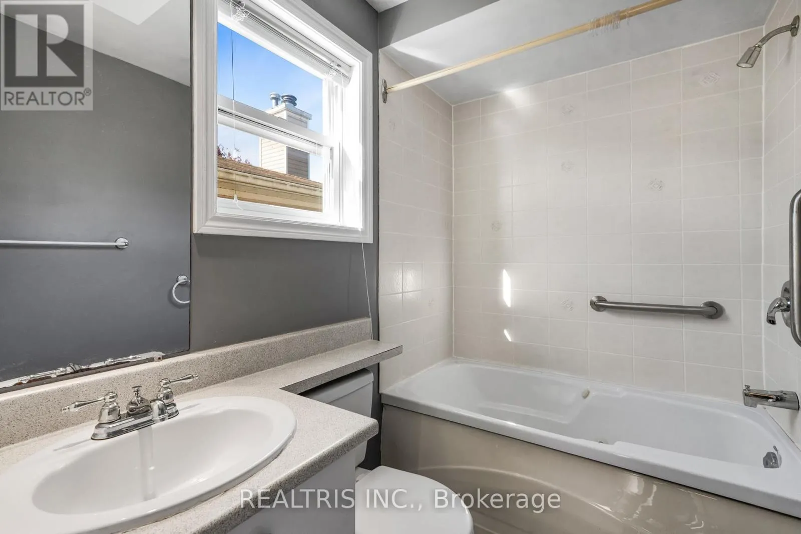 1598 MEADOWFIELD PLACE