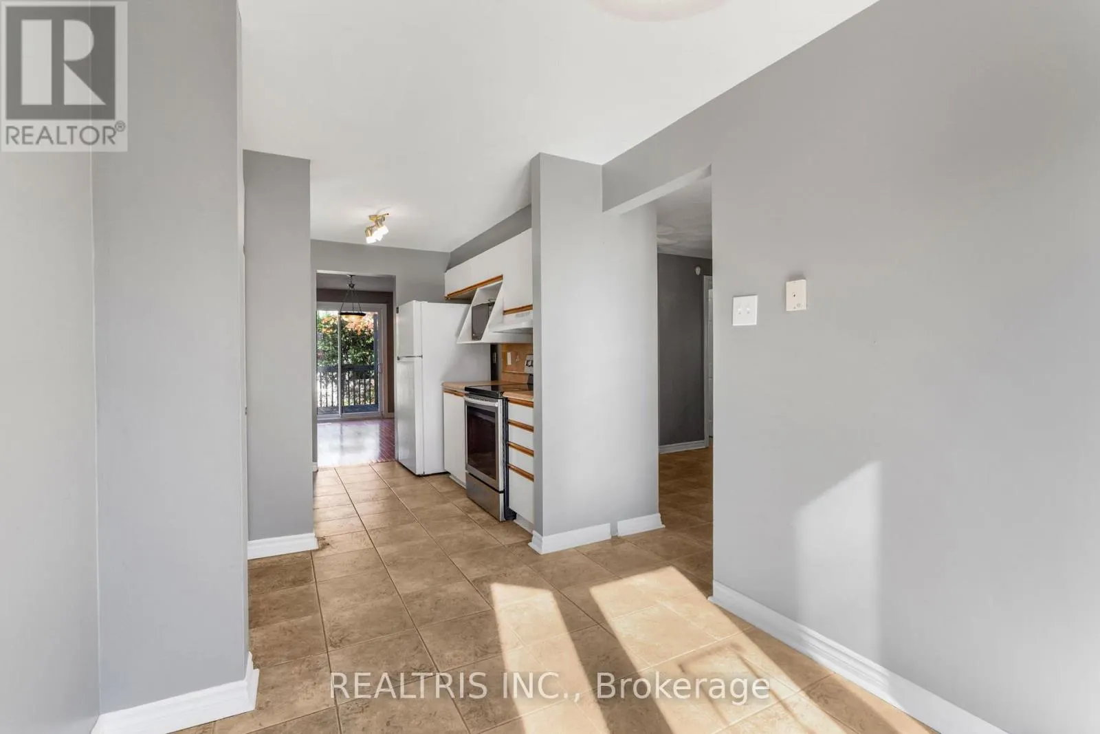 1598 MEADOWFIELD PLACE