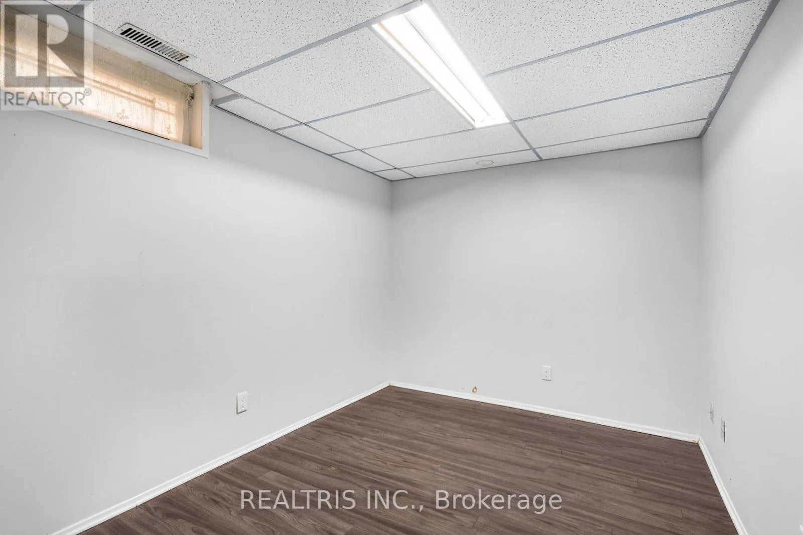 1598 MEADOWFIELD PLACE