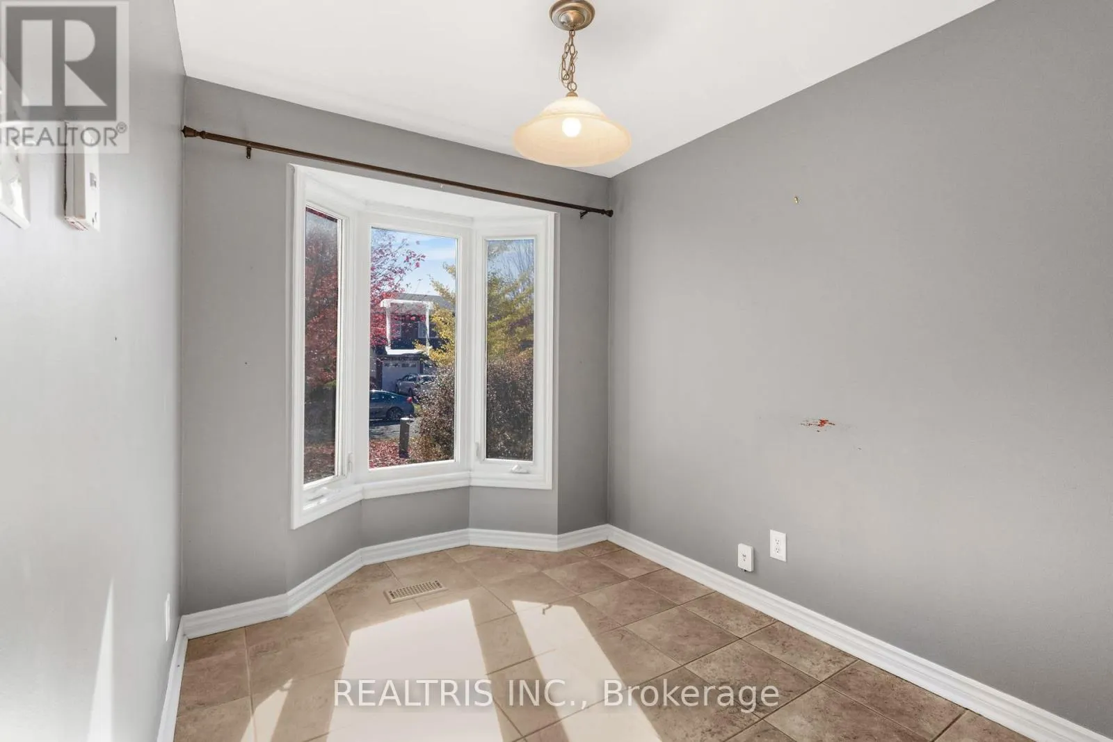 1598 MEADOWFIELD PLACE