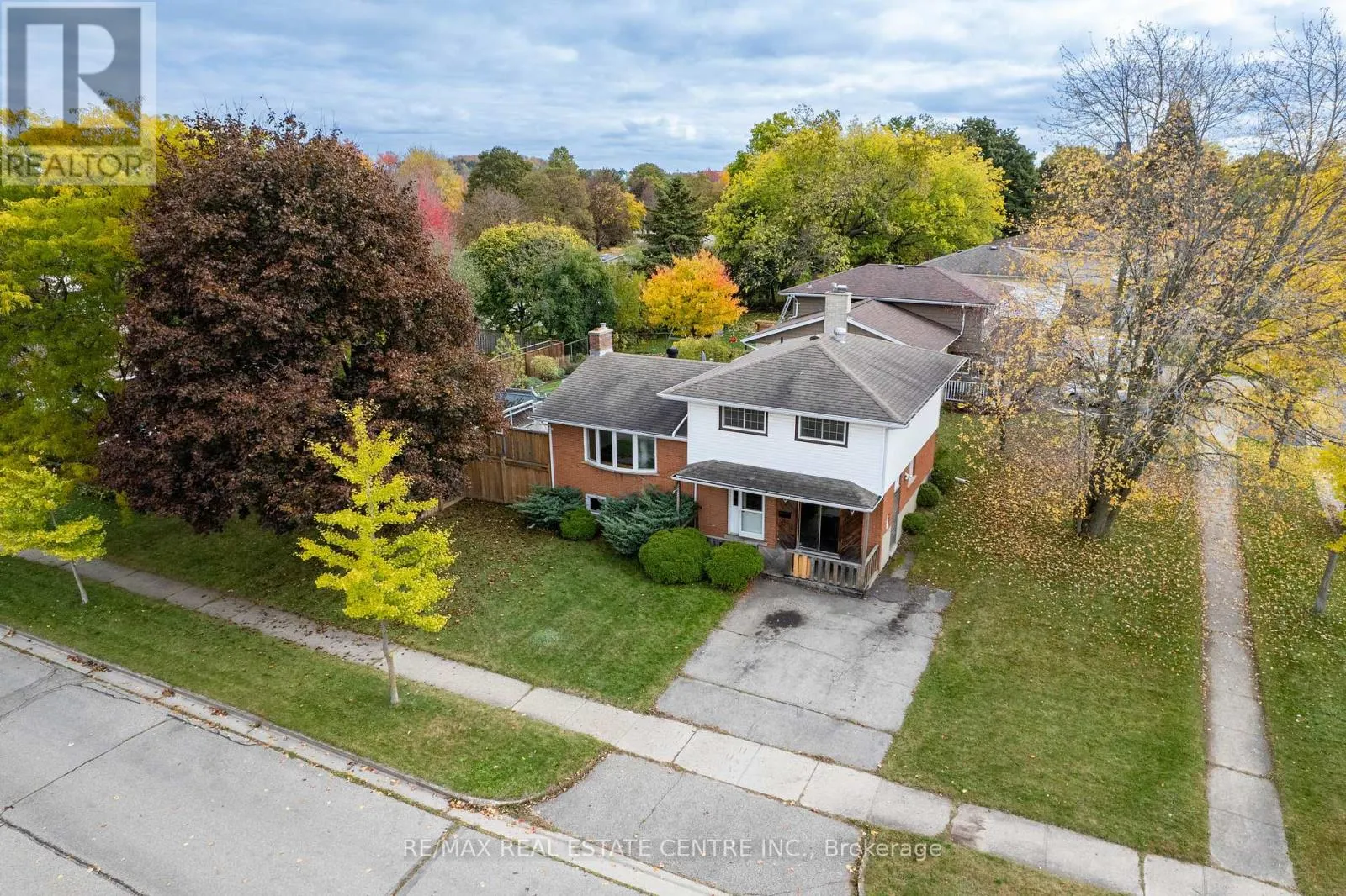 18 KINGSTON CRESCENT