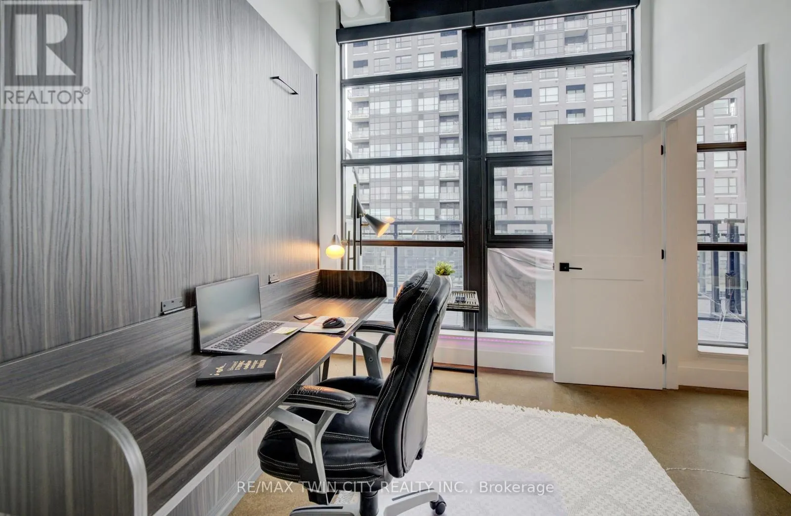 608 - 410 KING STREET W